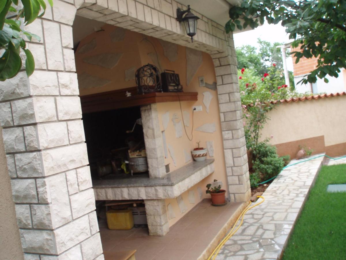 Appartamento Haus Milan Ap3 Fažana Esterno foto
